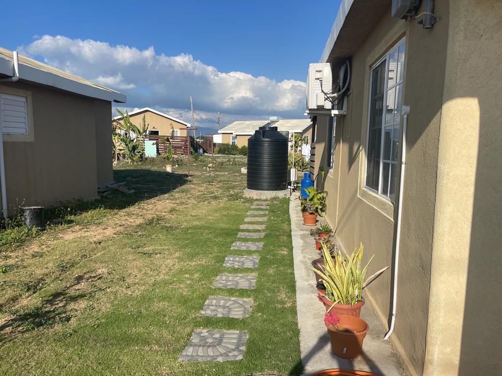 Twelfth image of 890- Phoenix Park Village in Greater Portmore, St. Catherine, Jamaica - property is For Rent