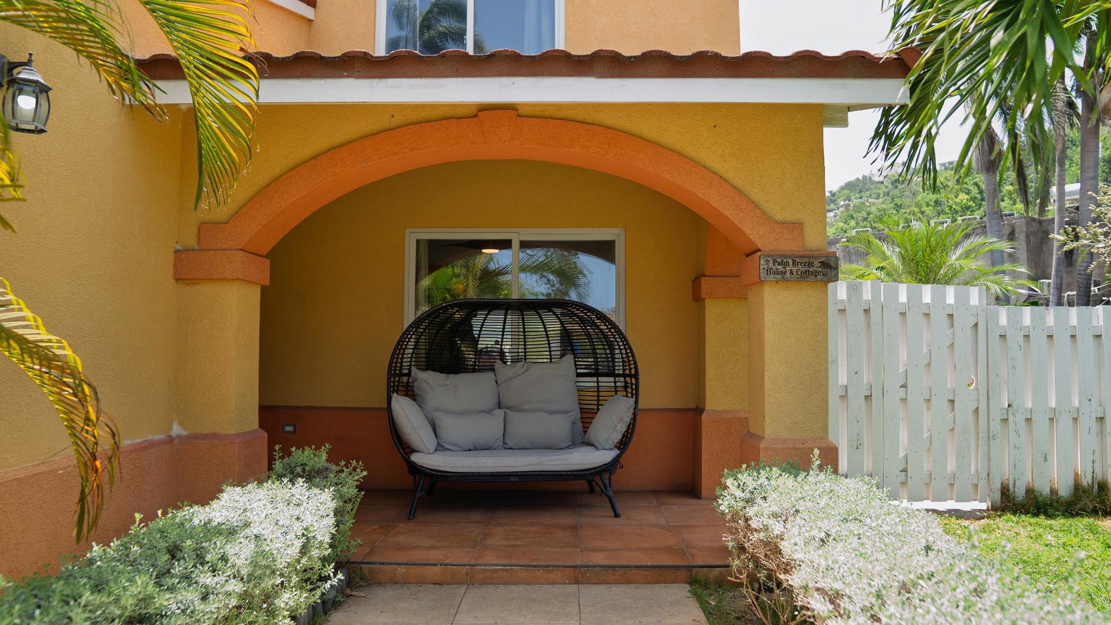 Seventh image of 17- Chatam And Palms in Montego Bay, St. James, Jamaica - property is For Rent