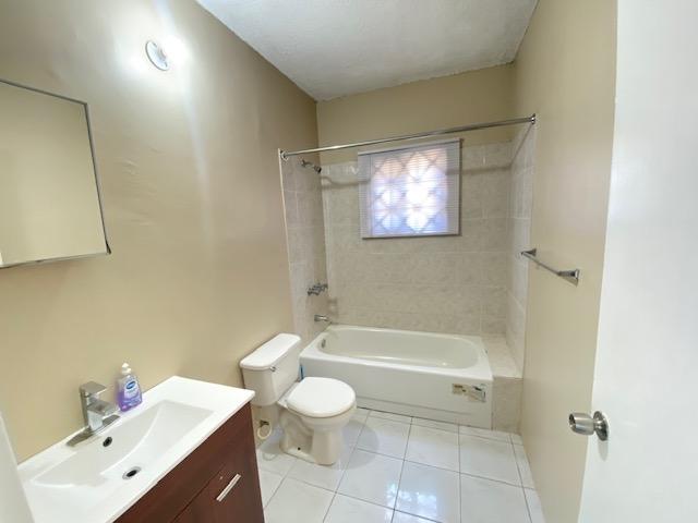 Seventeenth image of 212 Ricardo Close in Morris Meadows, St. Catherine, Jamaica - property is For Sale