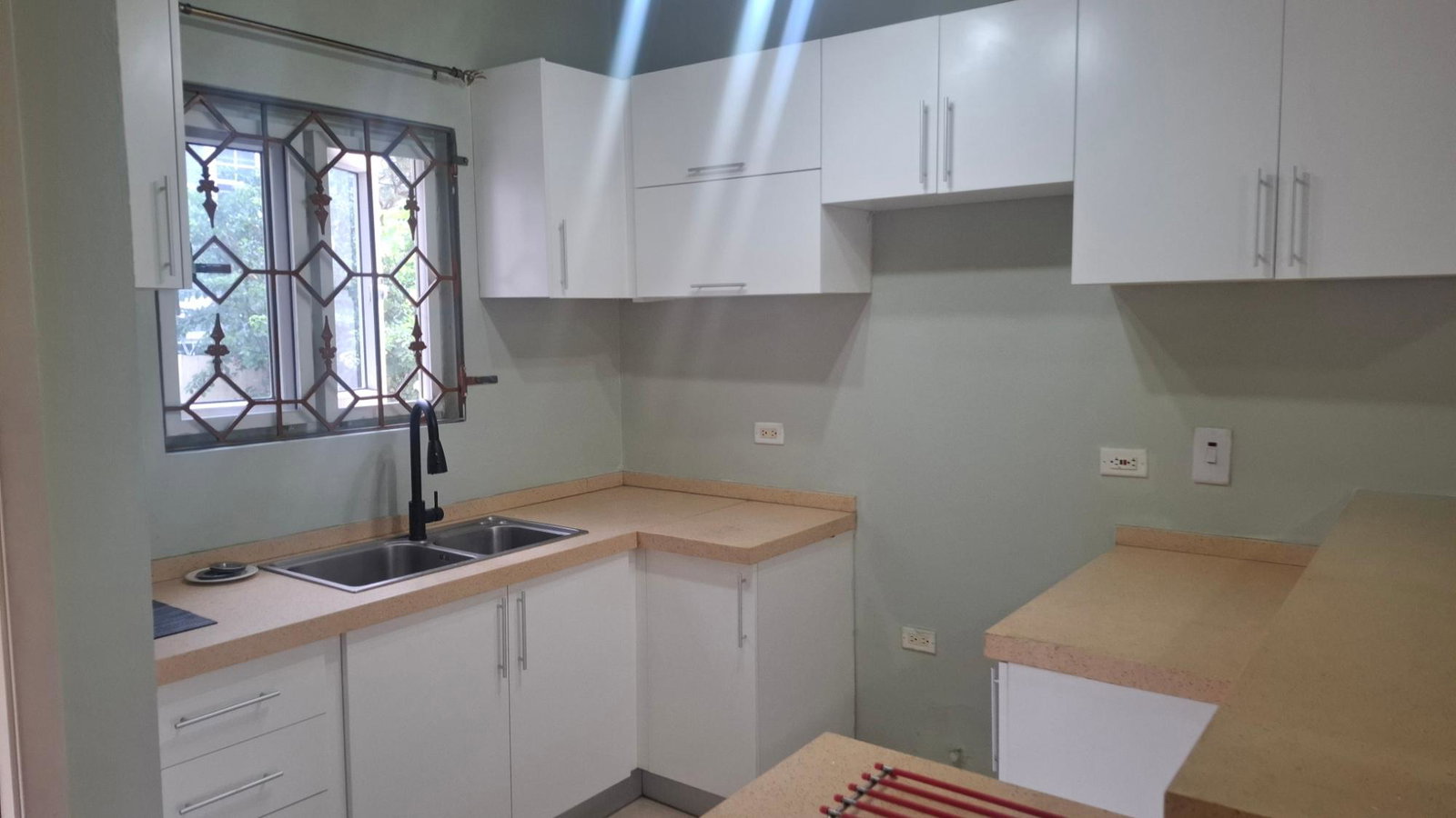 Twelfth image of Apt 12-7 Roehampton Drive in Kingston 19, St. Andrew, Jamaica - property is For Rent