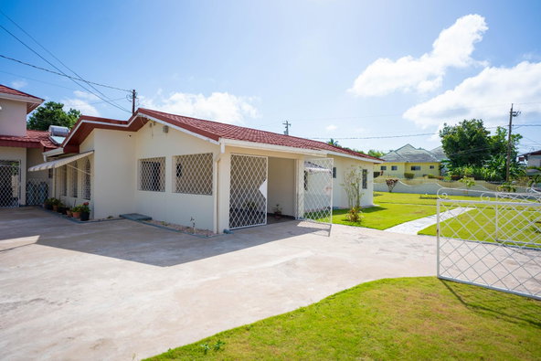 Tenth image of 10 Wint Way in Mandeville, Manchester, Jamaica - property is For Sale