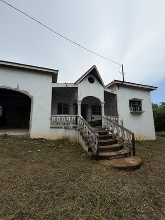 First image of Pepper District in Pepper, St. Elizabeth, Jamaica - property is For Sale