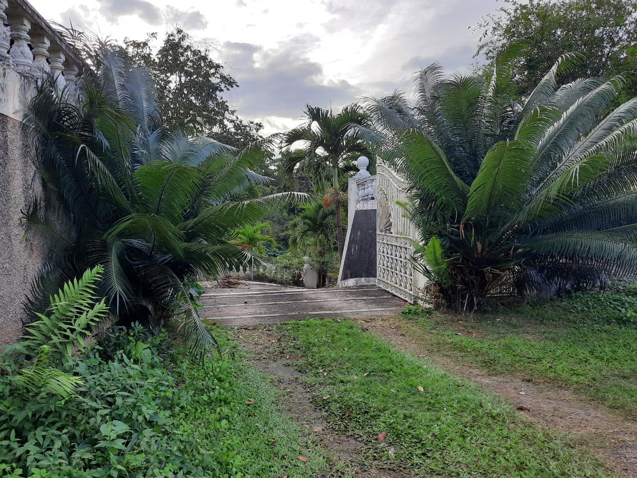 Eleventh image of 93a Golden Spring Road in Kingston 9, St. Andrew, Jamaica - property is For Rent