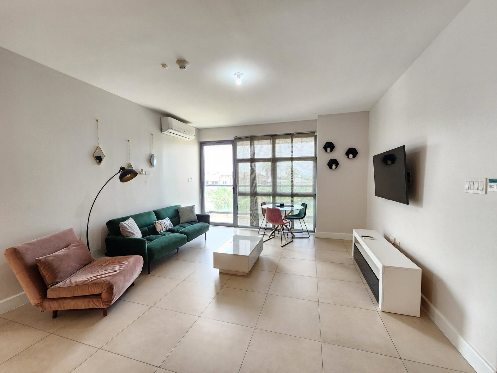 Ninth image of 404-11a Waterloo Road in Kingston 10, St. Andrew, Jamaica - property is For Sale