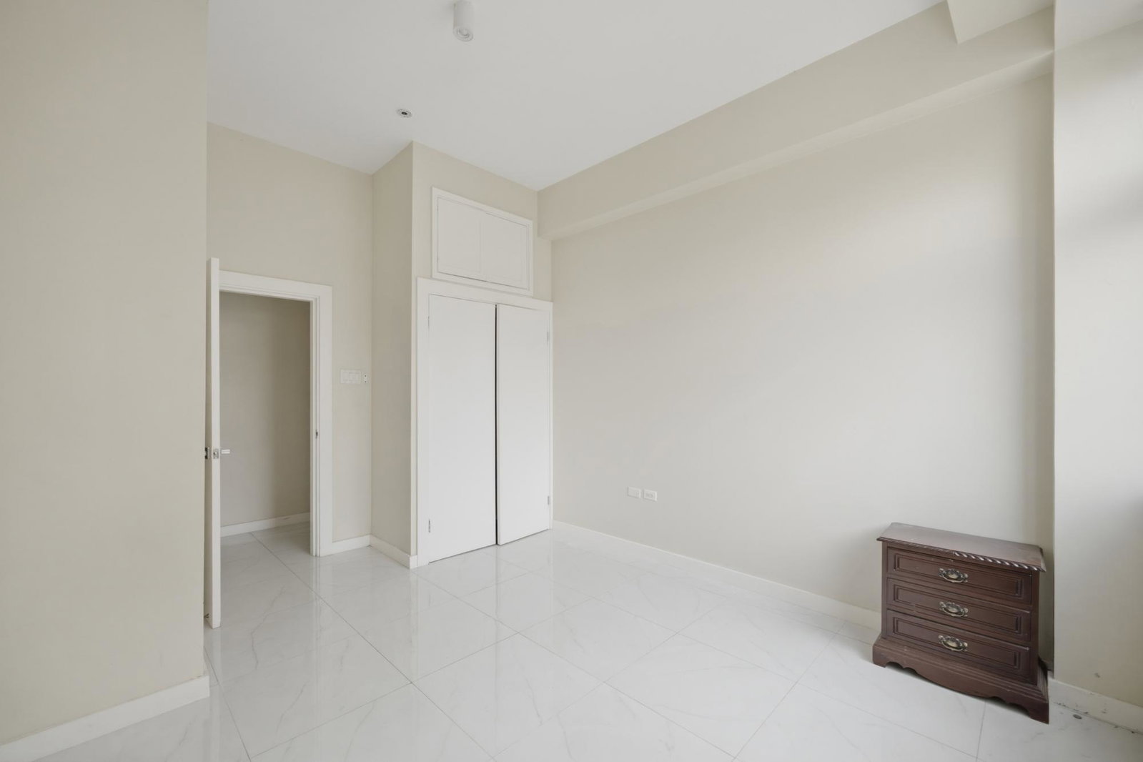 Tenth image of 4-18 Charlemont Avenue in Kingston 6, St. Andrew, Jamaica - property is For Sale