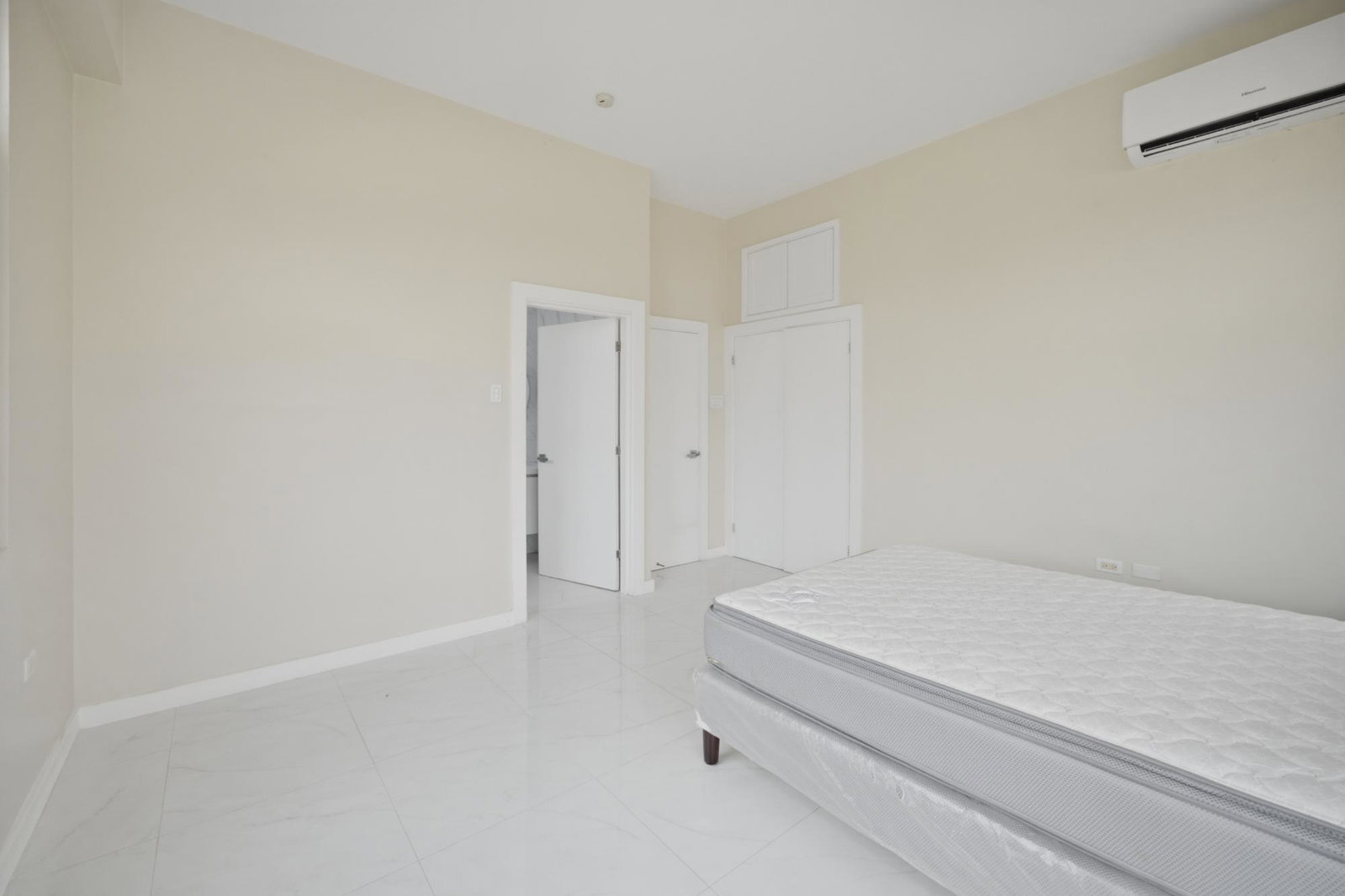 Eleventh image of 4-18 Charlemont Avenue in Kingston 6, St. Andrew, Jamaica - property is For Sale