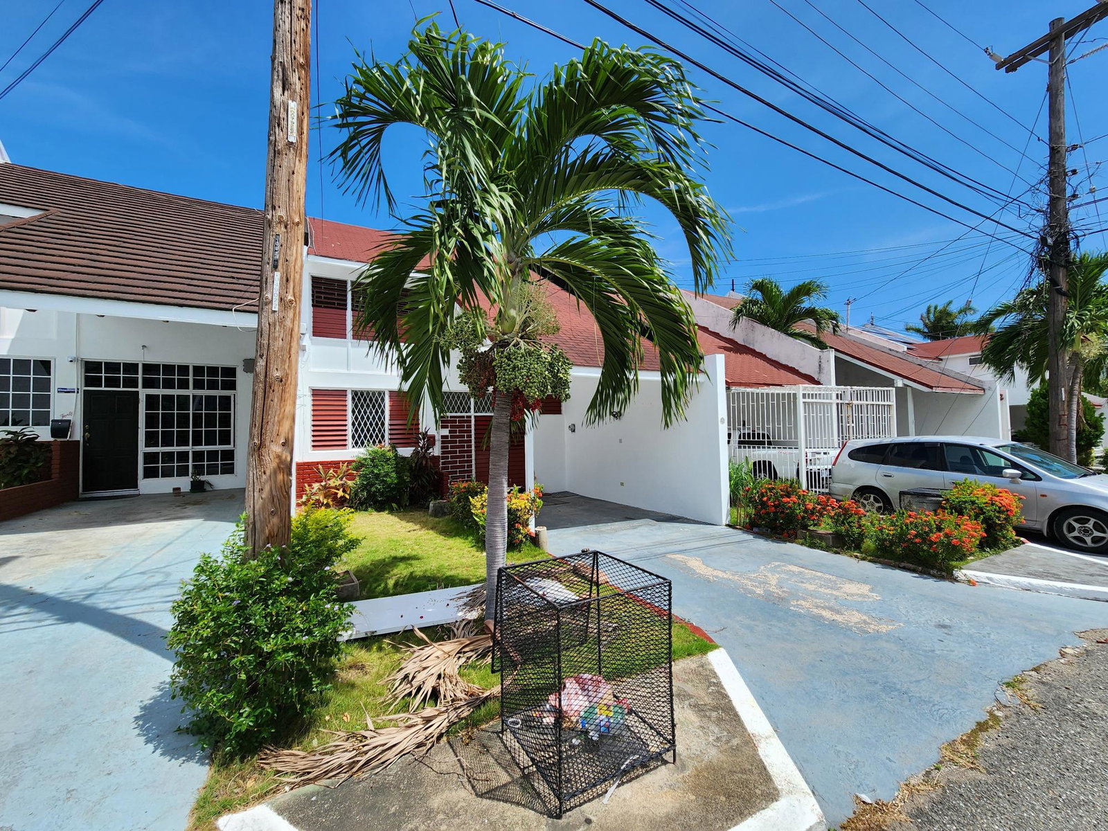 Seventh image of 42 Haining Crescent in Kingston 5, St. Andrew, Jamaica - property is For Sale