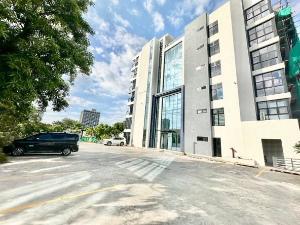 First image of 10-13 Haining Road in Kingston 5, St. Andrew, Jamaica - property is For Rent