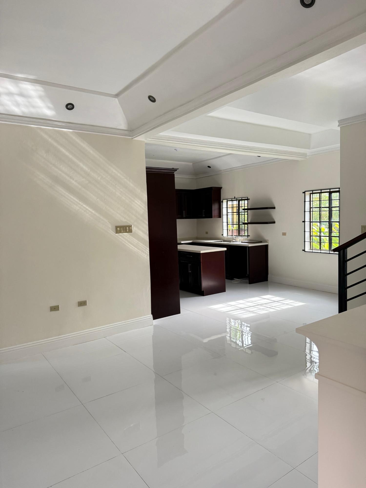 Eighth image of 5b- Villa Road in Mandeville, Manchester, Jamaica - property is For Sale
