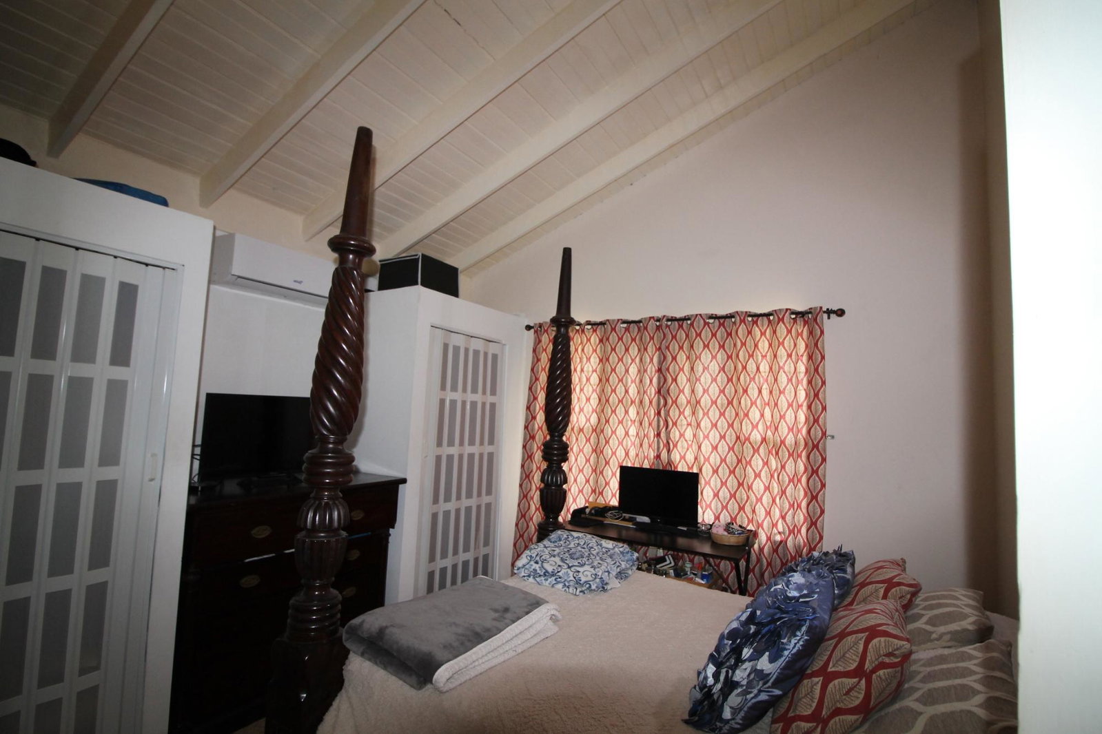 Eighteenth image of 26 Farringdon Heights in Kingston 6, St. Andrew, Jamaica - property is For Sale