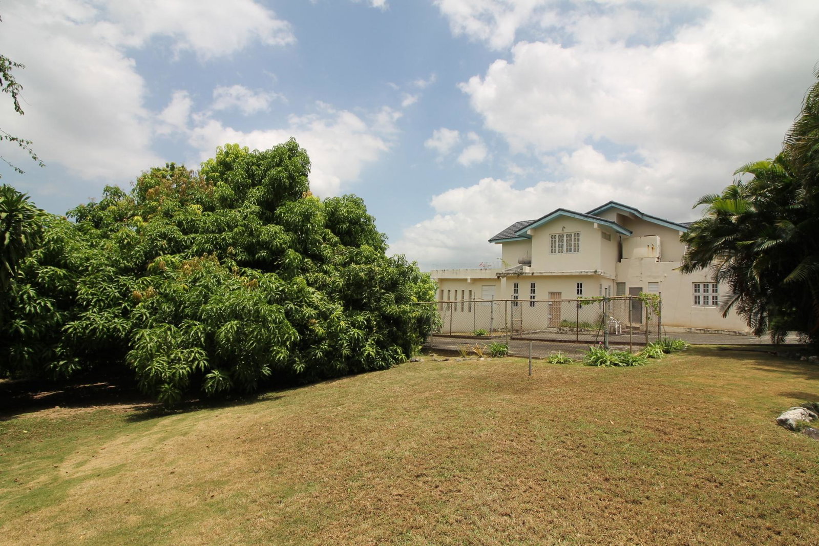 Sixth image of 26 Farringdon Heights in Kingston 6, St. Andrew, Jamaica - property is For Sale