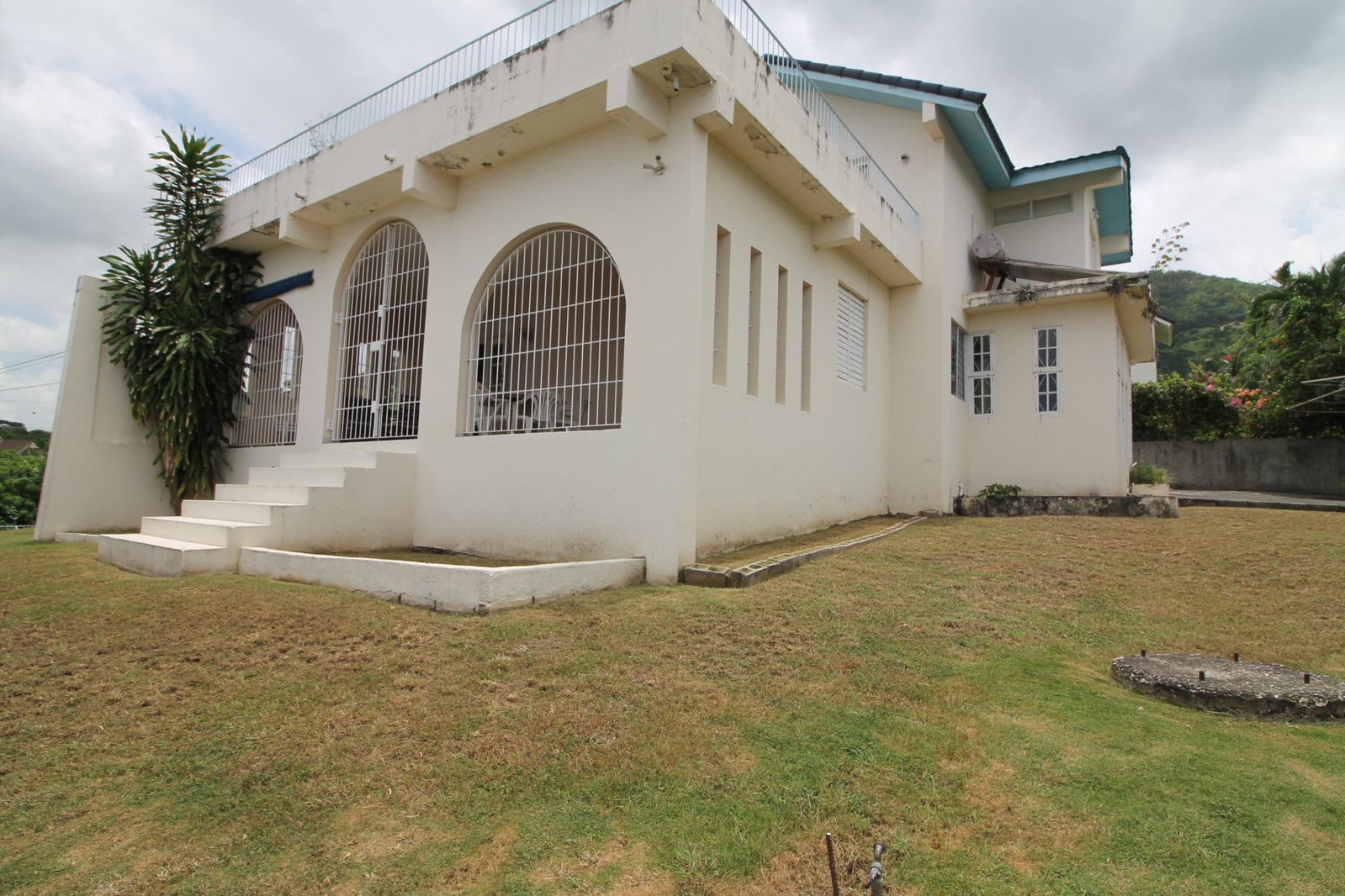 Ninth image of 26 Farringdon Heights in Kingston 6, St. Andrew, Jamaica - property is For Sale