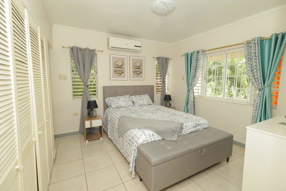 Eleventh image of 17-31 Wellington Drive in Kingston 6, St. Andrew, Jamaica - property is For Rent