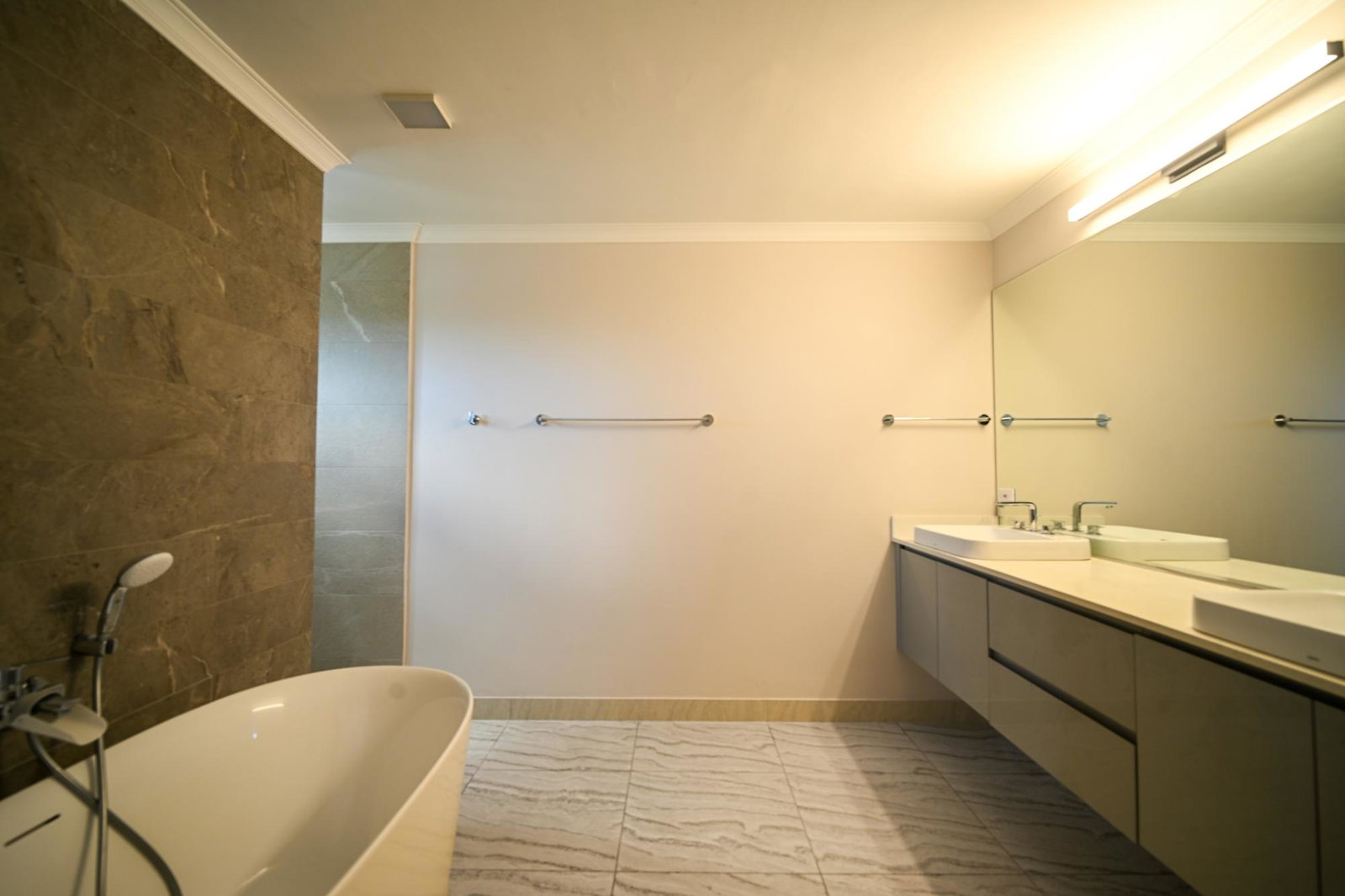 Eleventh image of 44a-1a Tavistock Terrace in Kingston 6, St. Andrew, Jamaica - property is For Sale