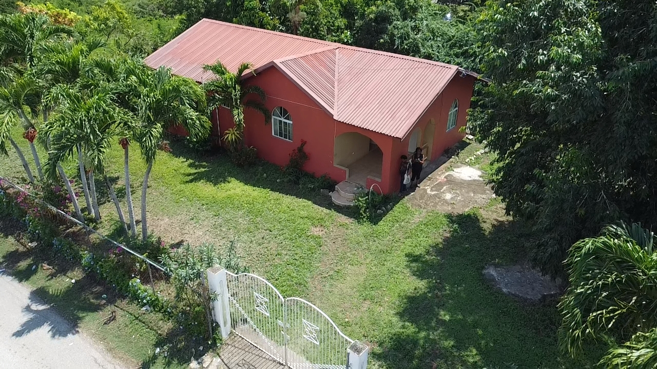 First image of 1 North Street Denbigh, Cla in Denbigh, Clarendon, Jamaica - property is For Sale