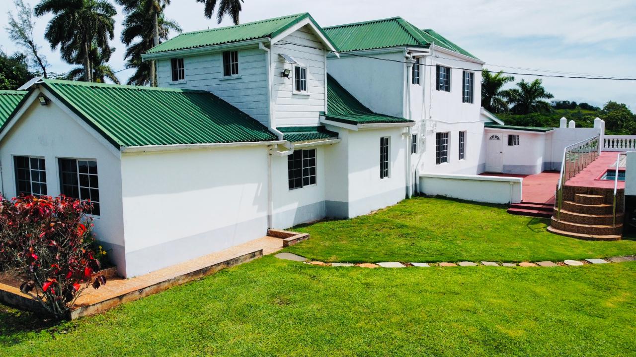 Thirteenth image of Dalkeith Great House, Kno in Knockpatrick, Manchester, Jamaica - property is For Sale