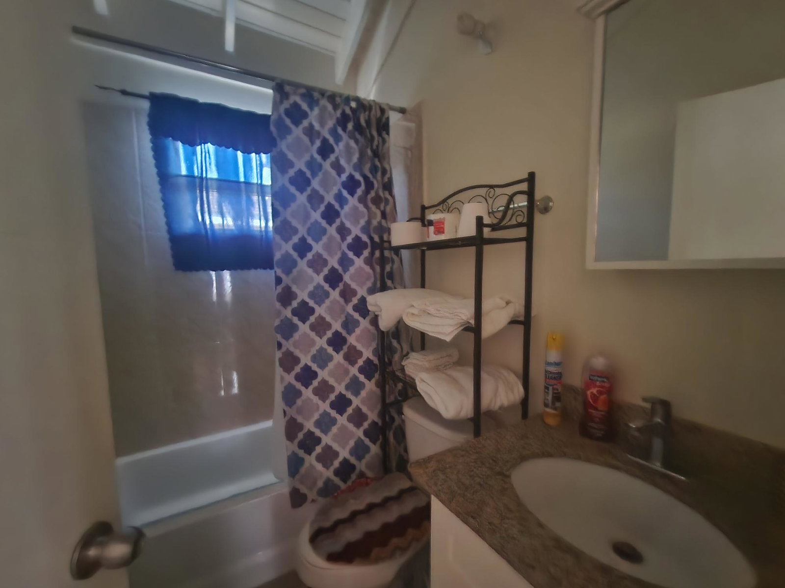 Sixteenth image of 259 Colbeck Boulevard in Old Harbour, St. Catherine, Jamaica - property is For Rent