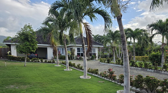 First image of 33a Hibiscus Ave, Richmond in Richmond, St. Ann, Jamaica - property is For Rent