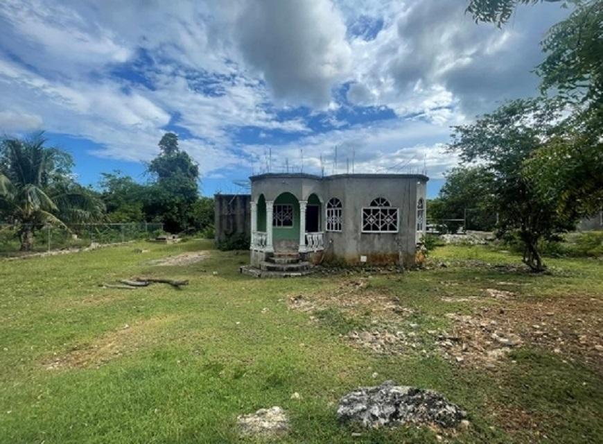 First image of 222 Jon Ross Close in Chandlers Pen, Clarendon, Jamaica - property is For Sale