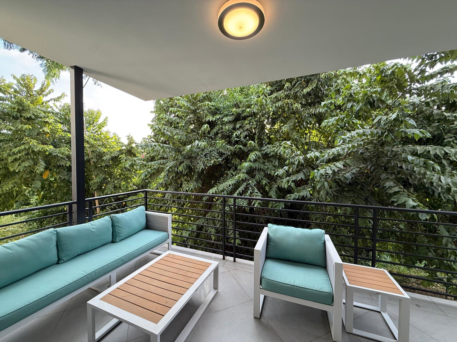 Fifth image of 32e-16 Garden Close in Kingston 8, St. Andrew, Jamaica - property is For Rent