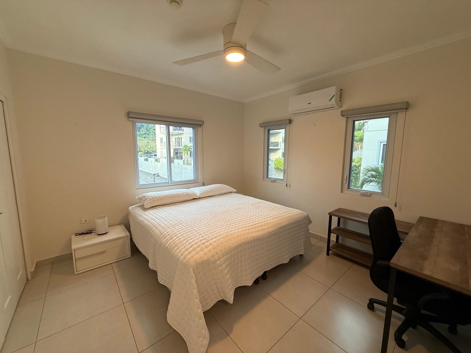 Sixth image of 32e-16 Garden Close in Kingston 8, St. Andrew, Jamaica - property is For Rent