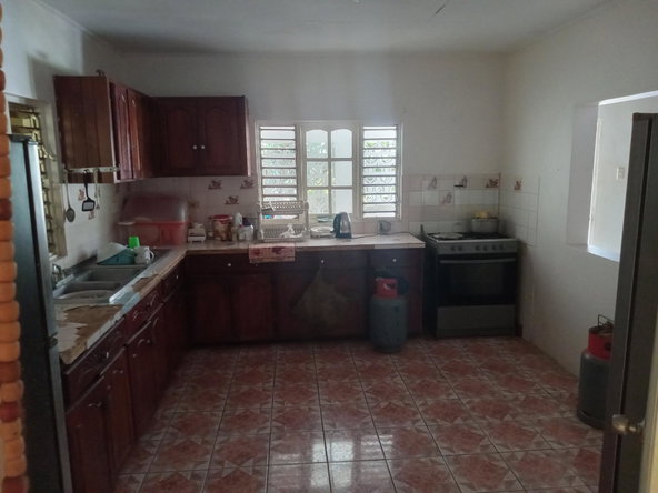 Tenth image of Clarks Town, Porus in Porus, Manchester, Jamaica - property is For Sale