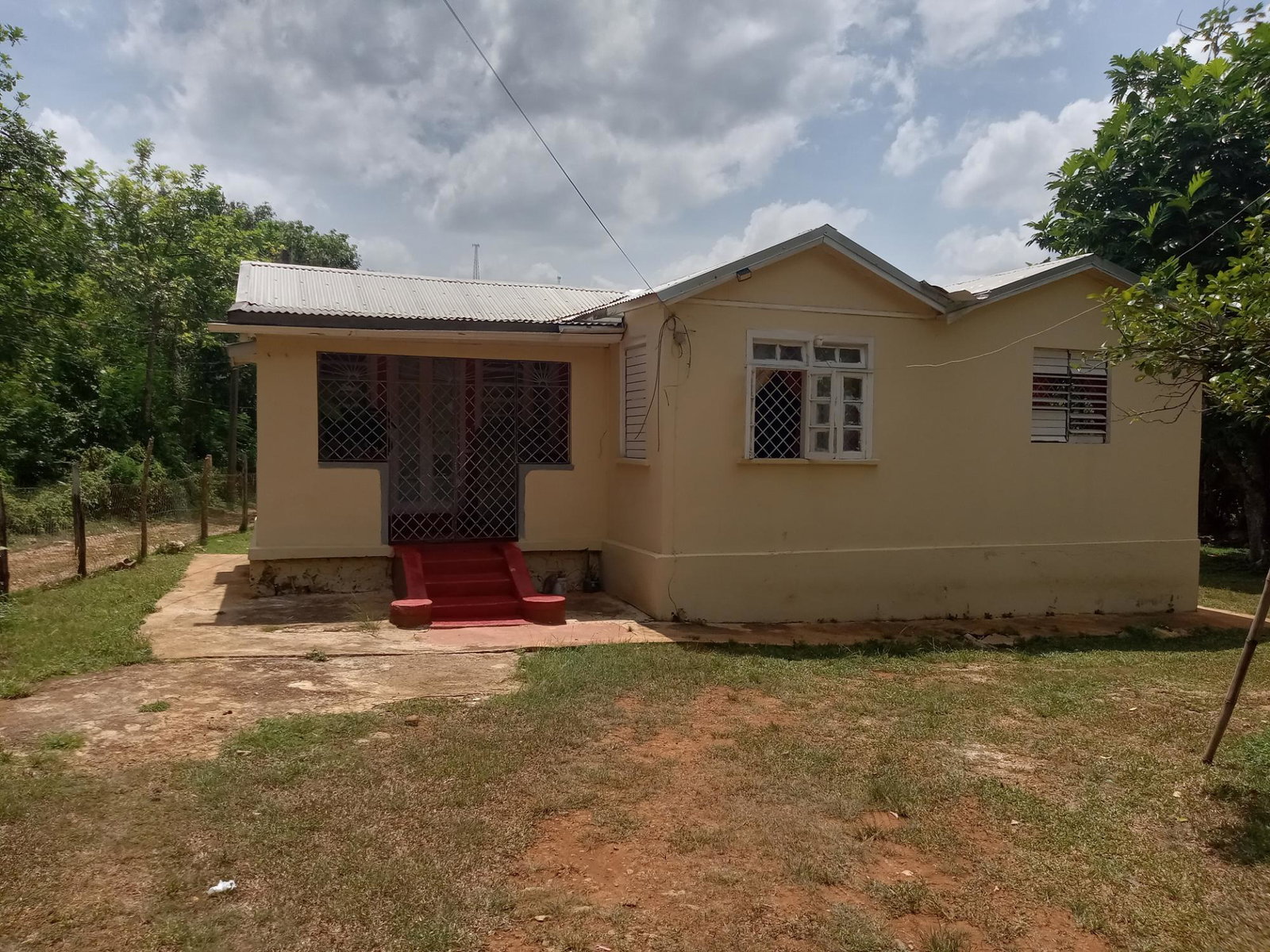 Fifteenth image of Clarks Town, Porus in Porus, Manchester, Jamaica - property is For Sale