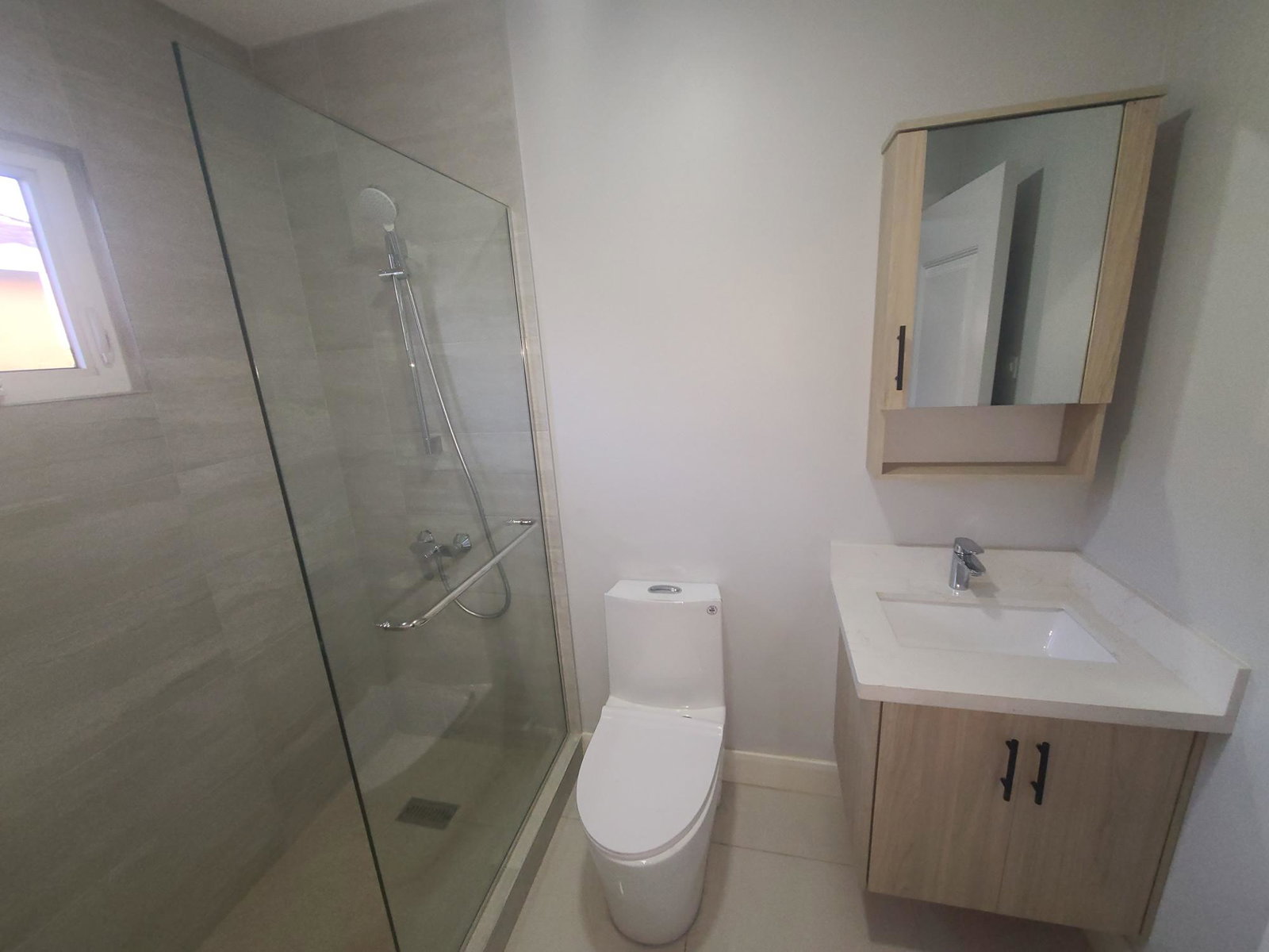 Nineteenth image of 492 Oak Estate in Greater Portmore, St. Catherine, Jamaica - property is For Sale