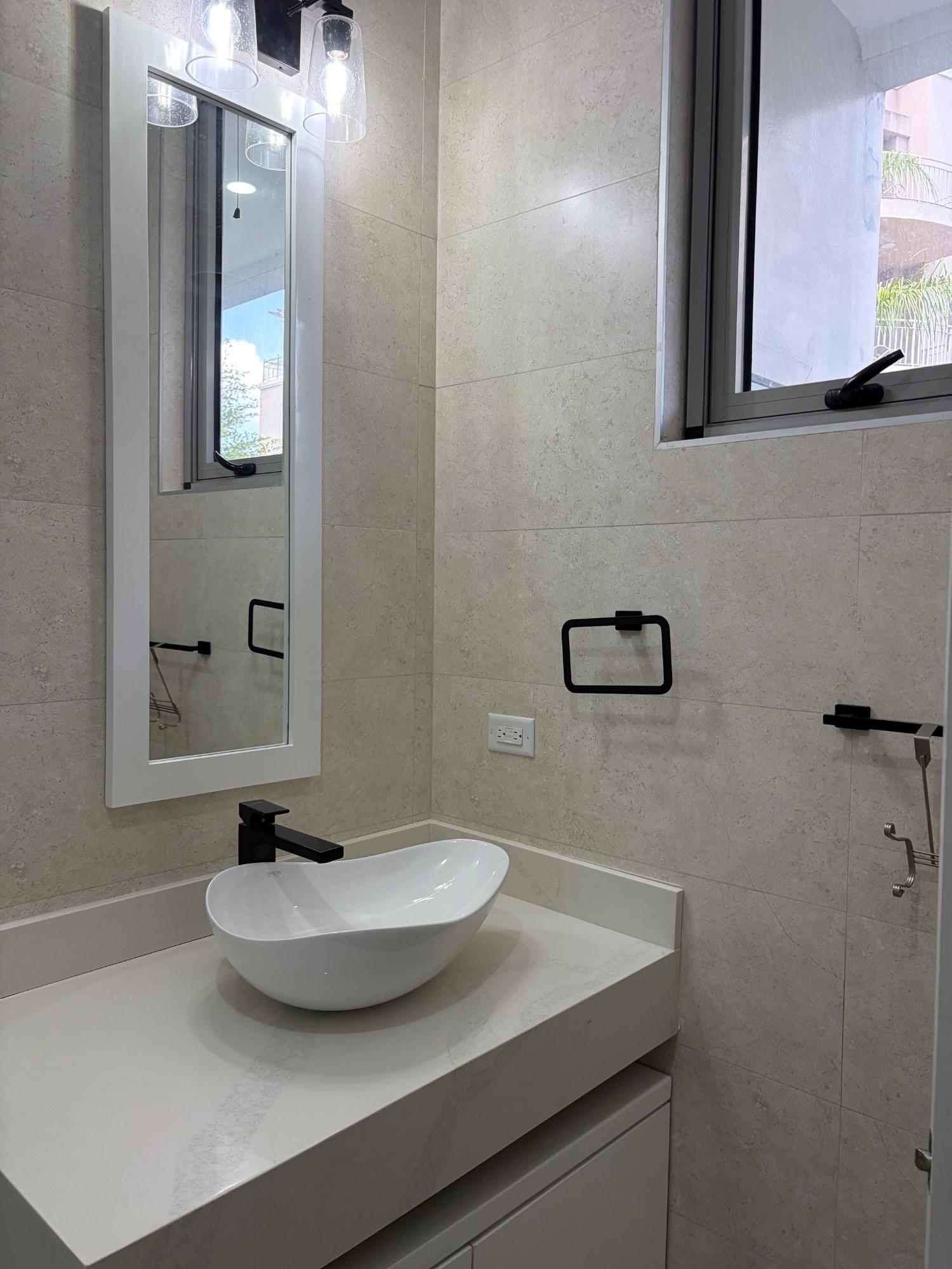 Eighth image of 102-29 Salisbury Ave, Kgn 6 in Kingston 6, St. Andrew, Jamaica - property is For Rent