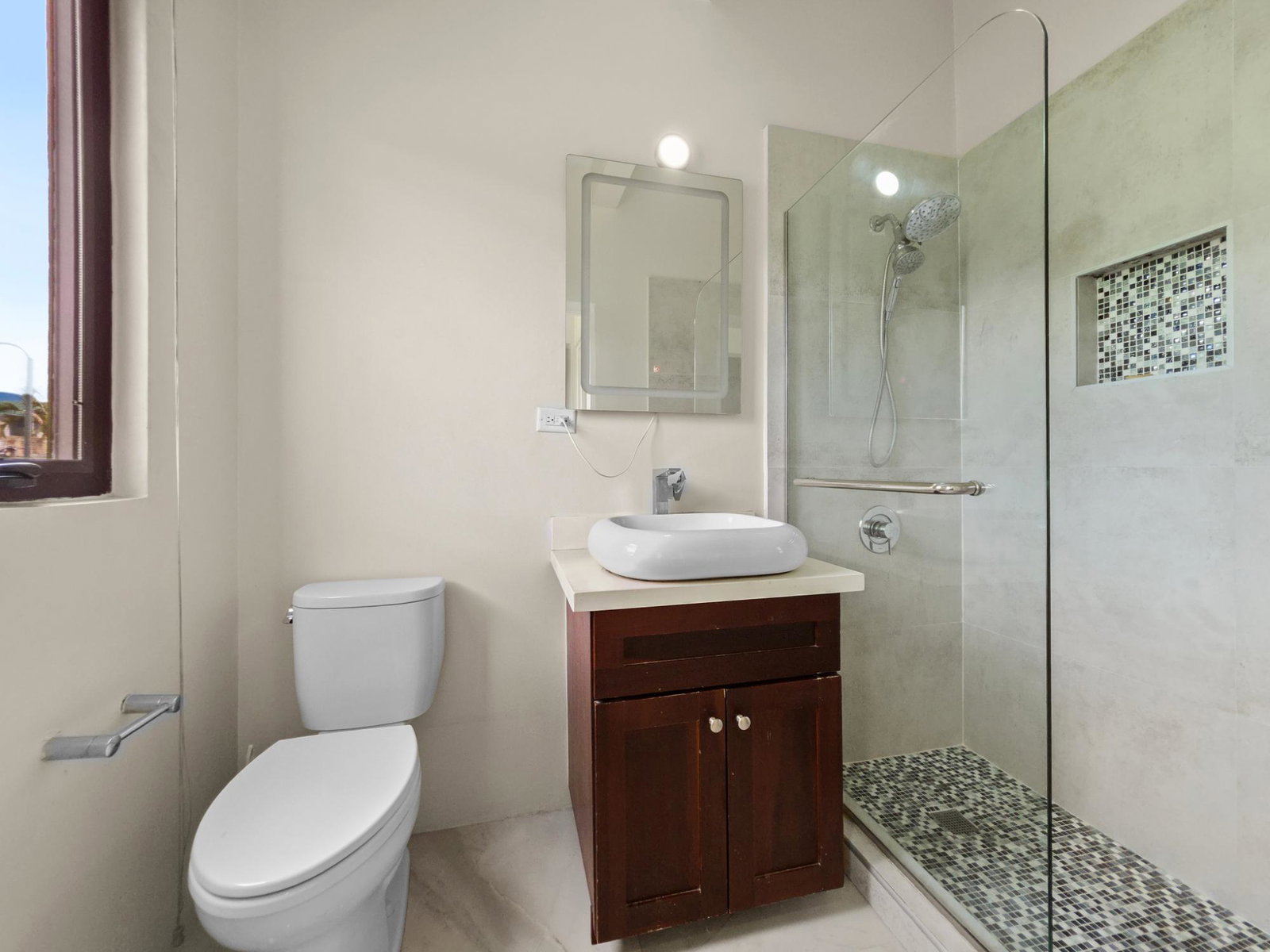 Eleventh image of 17-6 Ottawa Avenue in Kingston 6, St. Andrew, Jamaica - property is For Rent