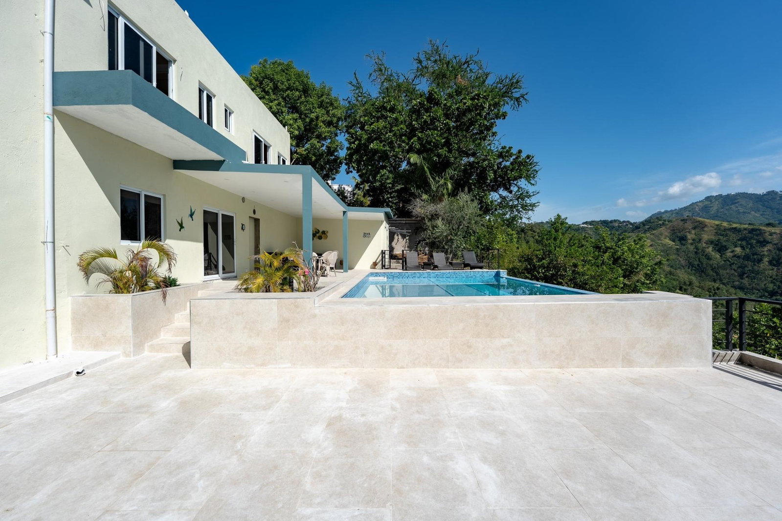 Seventeenth image of 17 Skyline Drive in Kingston 6, St. Andrew, Jamaica - property is For Sale