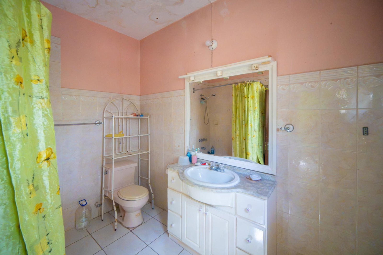 Tenth image of 210 Red Hills Road in Kingston 19, St. Andrew, Jamaica - property is For Sale