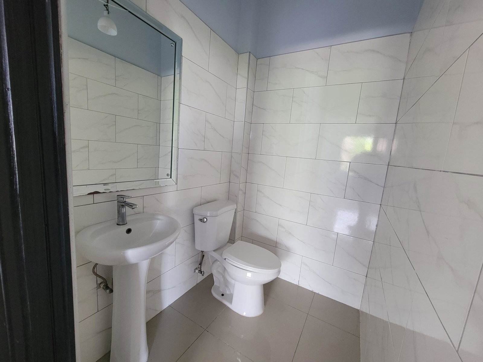 Twelfth image of Apt 18-11 1/2 Grosvenor Terrace, Kingst in Kingston 8, St. Andrew, Jamaica - property is For Sale