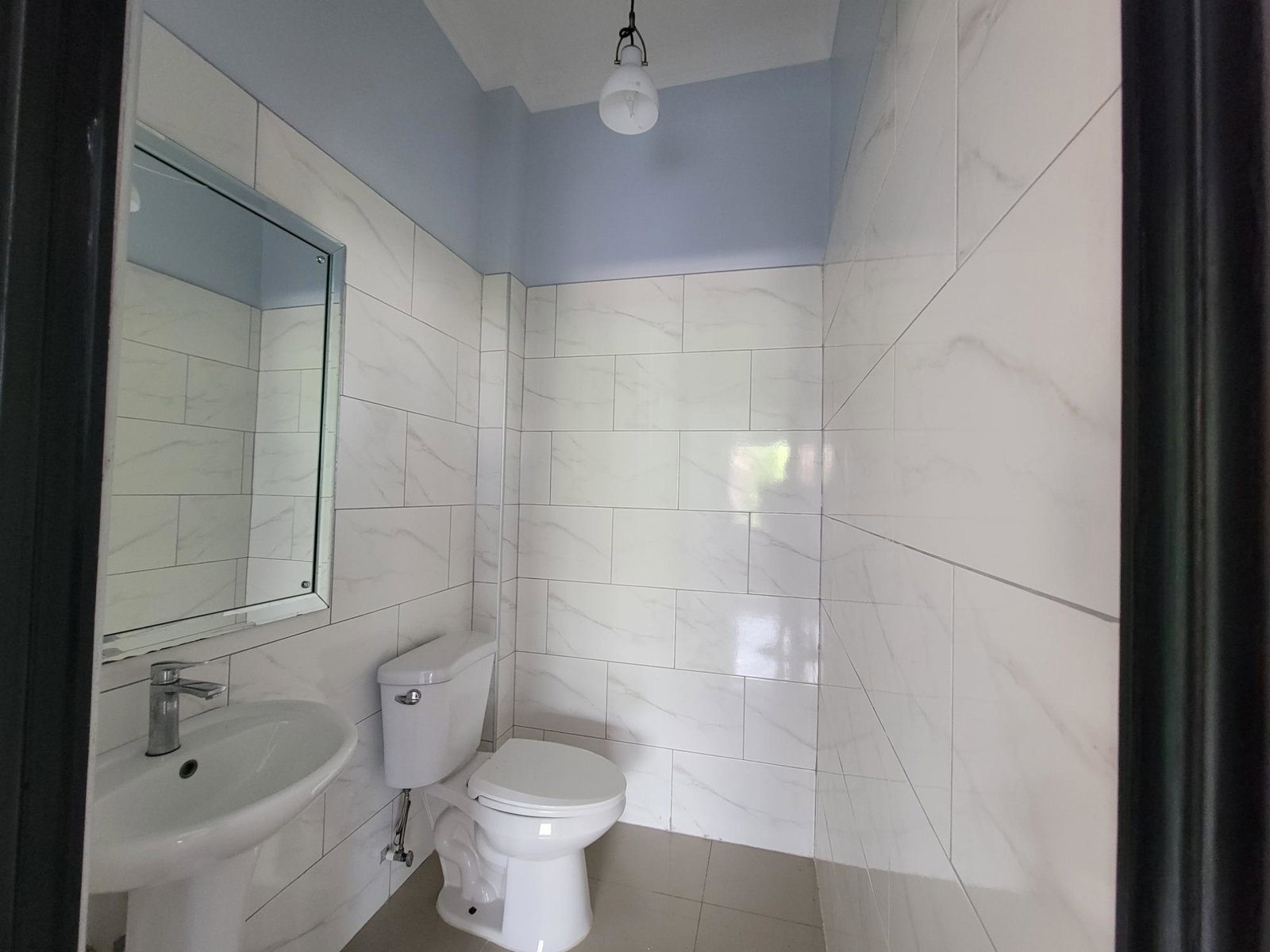 Thirteenth image of Apt 18-11 1/2 Grosvenor Terrace, Kingst in Kingston 8, St. Andrew, Jamaica - property is For Sale