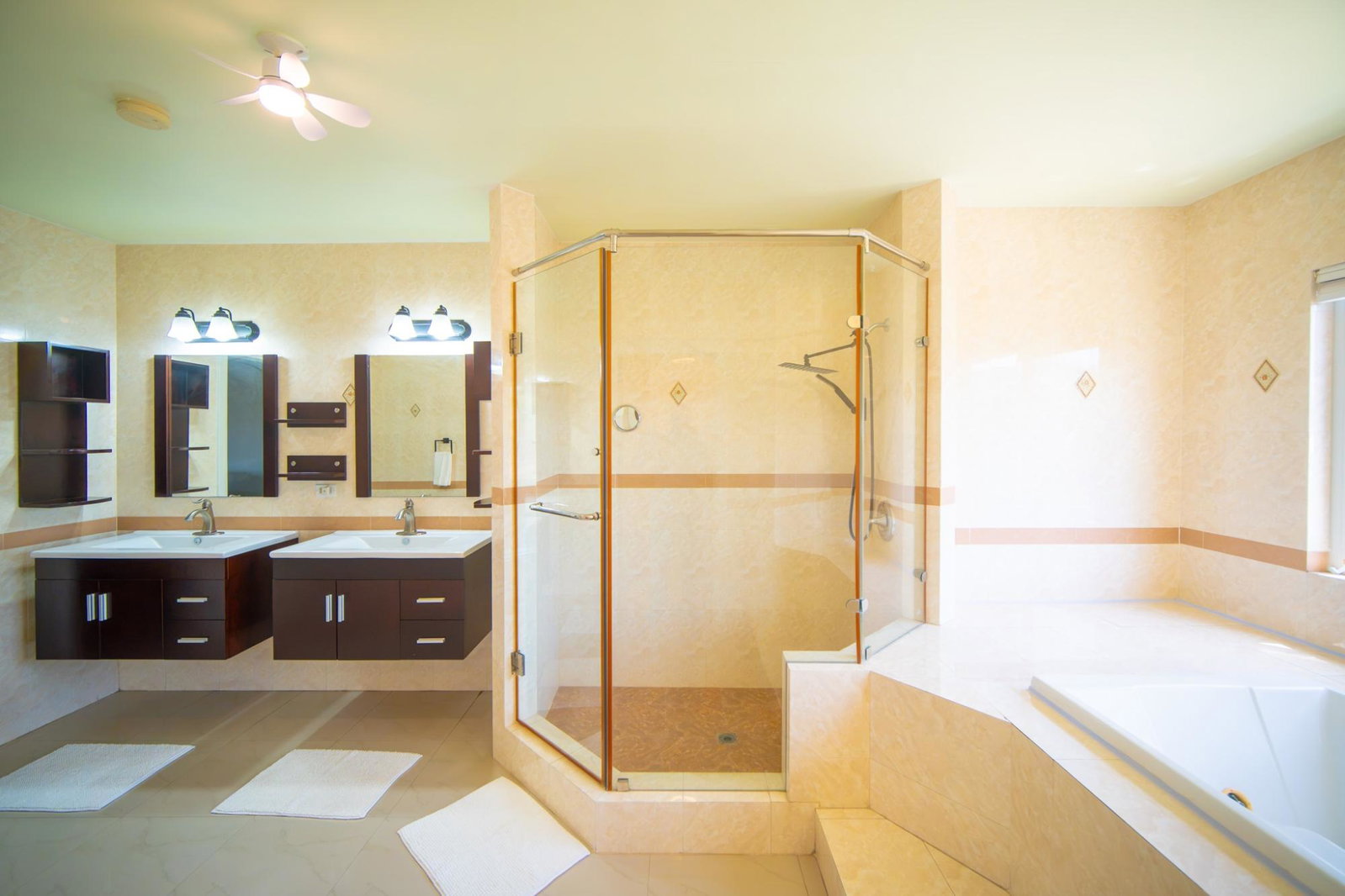 Twentieth image of B3-121 Main Street, Ocho Rios in Ocho Rios, St. Ann, Jamaica - property is For Sale
