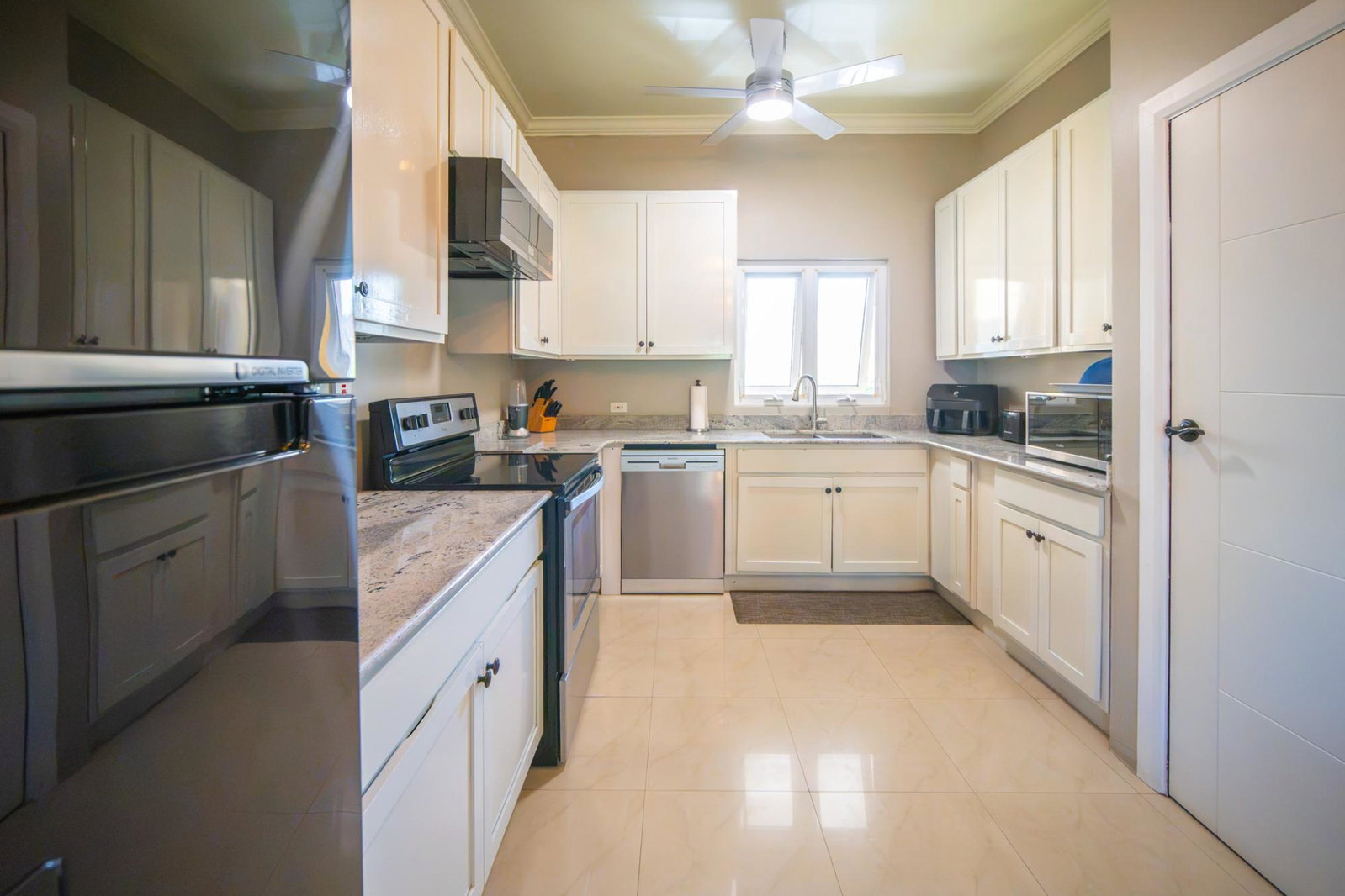 Third image of B3-121 Main Street, Ocho Rios in Ocho Rios, St. Ann, Jamaica - property is For Sale