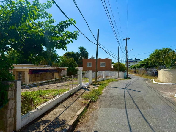 Fourth image of 9 Abbeydale Road in Kingston 10, St. Andrew, Jamaica - property is For Sale