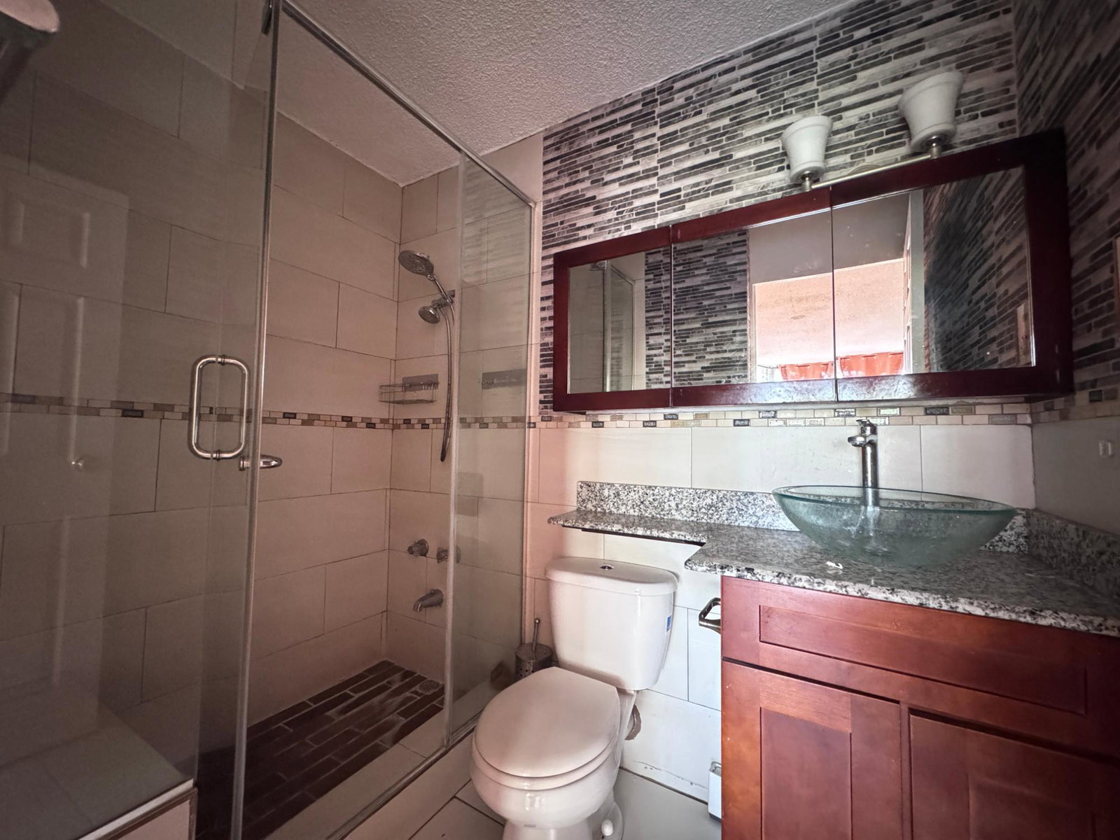 Tenth image of 7-4 Rekadom Avenue in Kingston 10, St. Andrew, Jamaica - property is For Sale