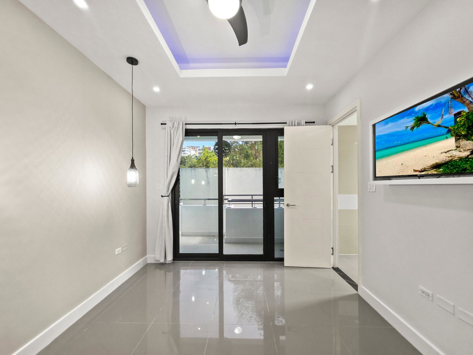 Twelfth image of 39 Wellington Drive, Kingsto in Kingston 6, St. Andrew, Jamaica - property is For Rent