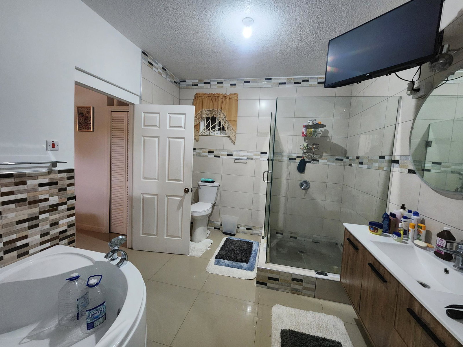 Eighth image of 24 Farewell Avenue in Kingston 20, St. Andrew, Jamaica - property is For Sale
