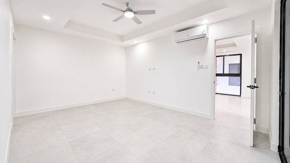 Eleventh image of 807-10 Waterloo Ave in Kingston 10, St. Andrew, Jamaica - property is For Sale