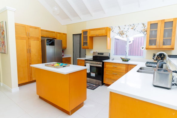 Fifth image of 953 Callallo Avenue, The Cres in Richmond, St. Ann, Jamaica - property is For Rent