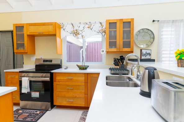 Seventh image of 953 Callallo Avenue, The Cres in Richmond, St. Ann, Jamaica - property is For Rent