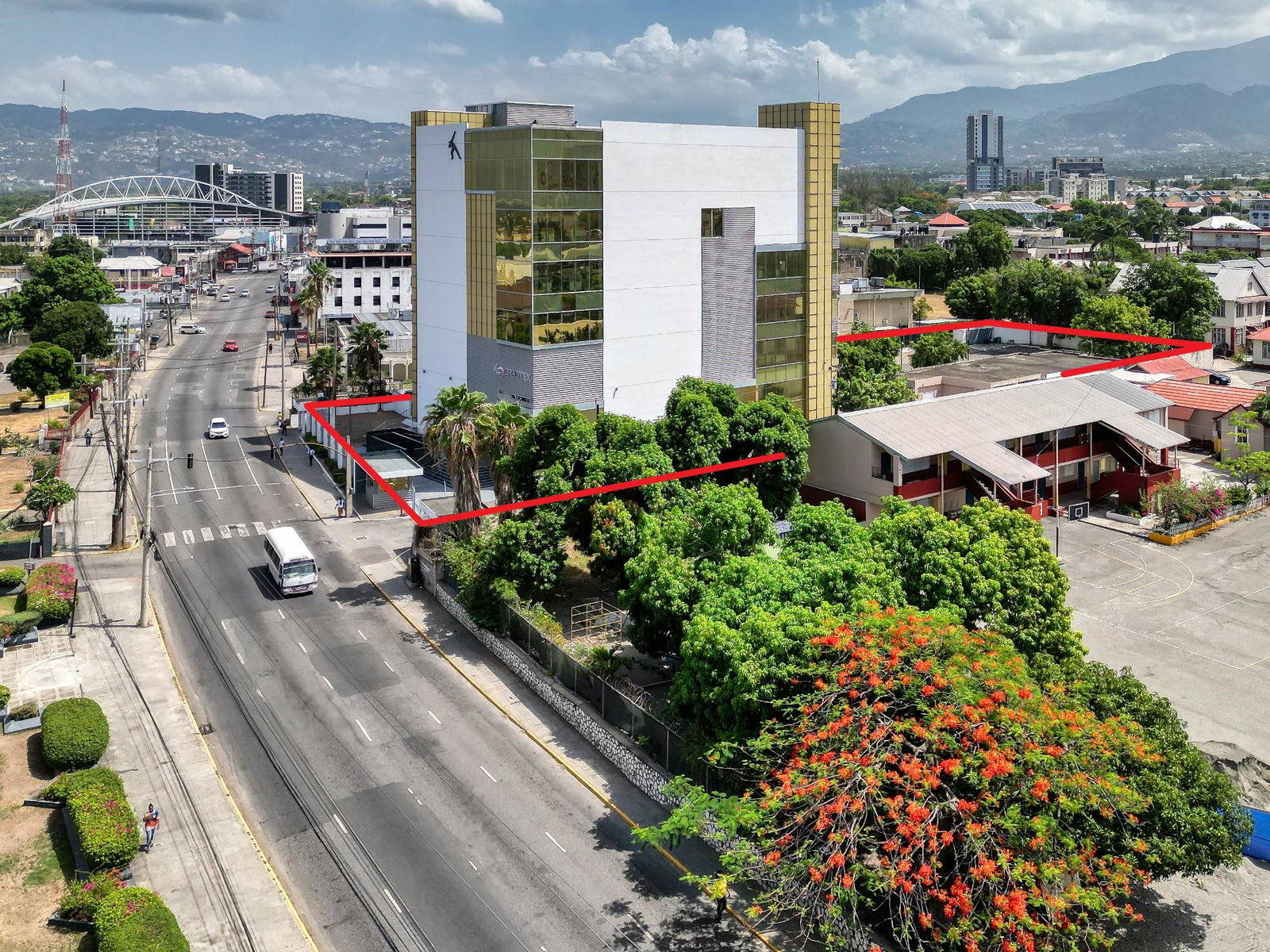 Third image of 3rd Floor-76 Half Way Tree Road in Kingston 10, St. Andrew, Jamaica - property is For Rent