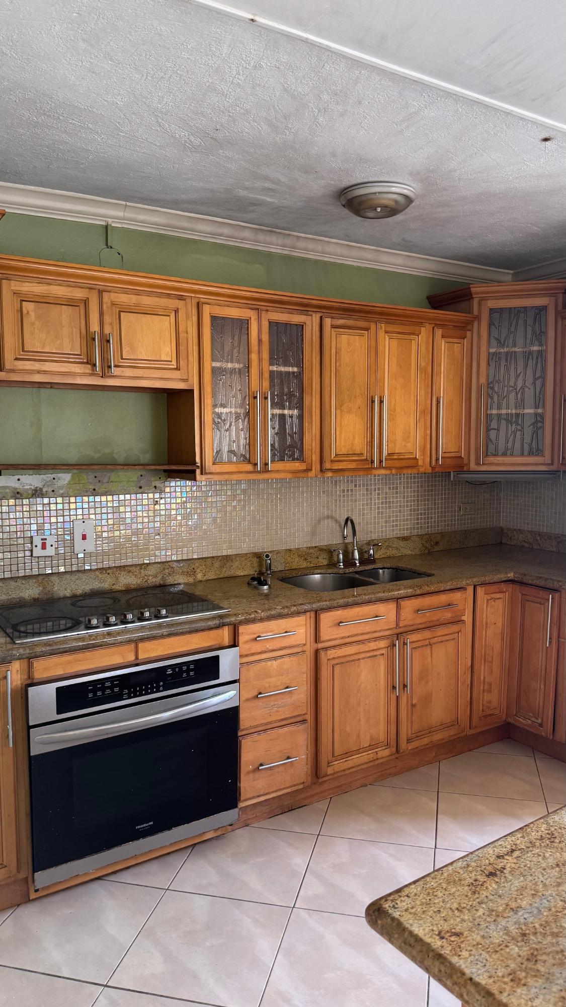 Fifth image of 433-6 Marley Road in Kingston 6, St. Andrew, Jamaica - property is For Rent