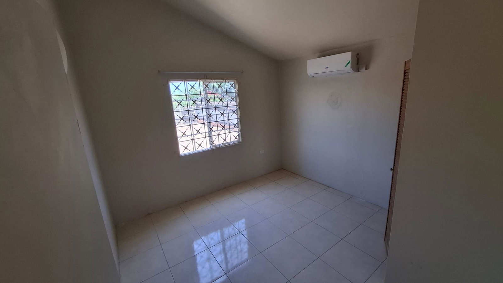 Thirteenth image of 735 Modelle Crescent in Old Harbour, St. Catherine, Jamaica - property is For Rent