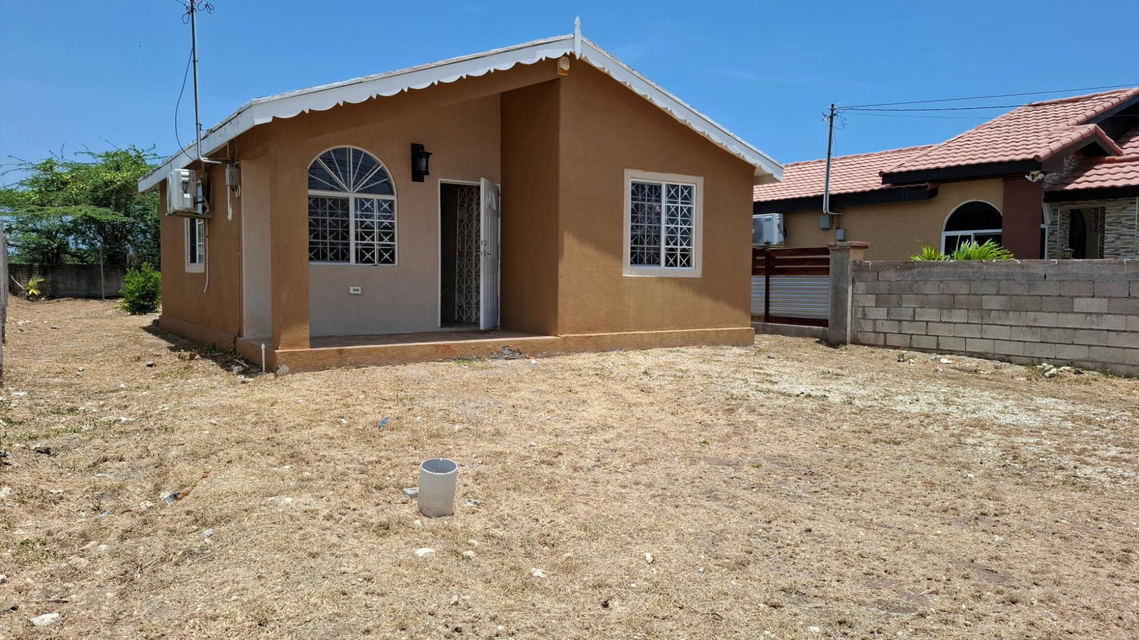 Second image of 735 Modelle Crescent in Old Harbour, St. Catherine, Jamaica - property is For Rent