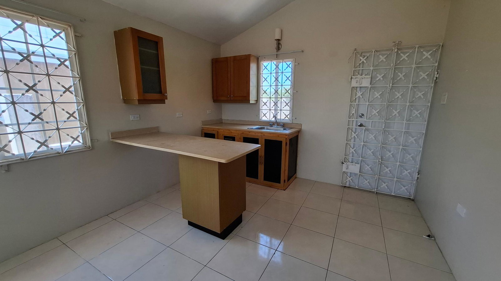 Sixth image of 735 Modelle Crescent in Old Harbour, St. Catherine, Jamaica - property is For Rent