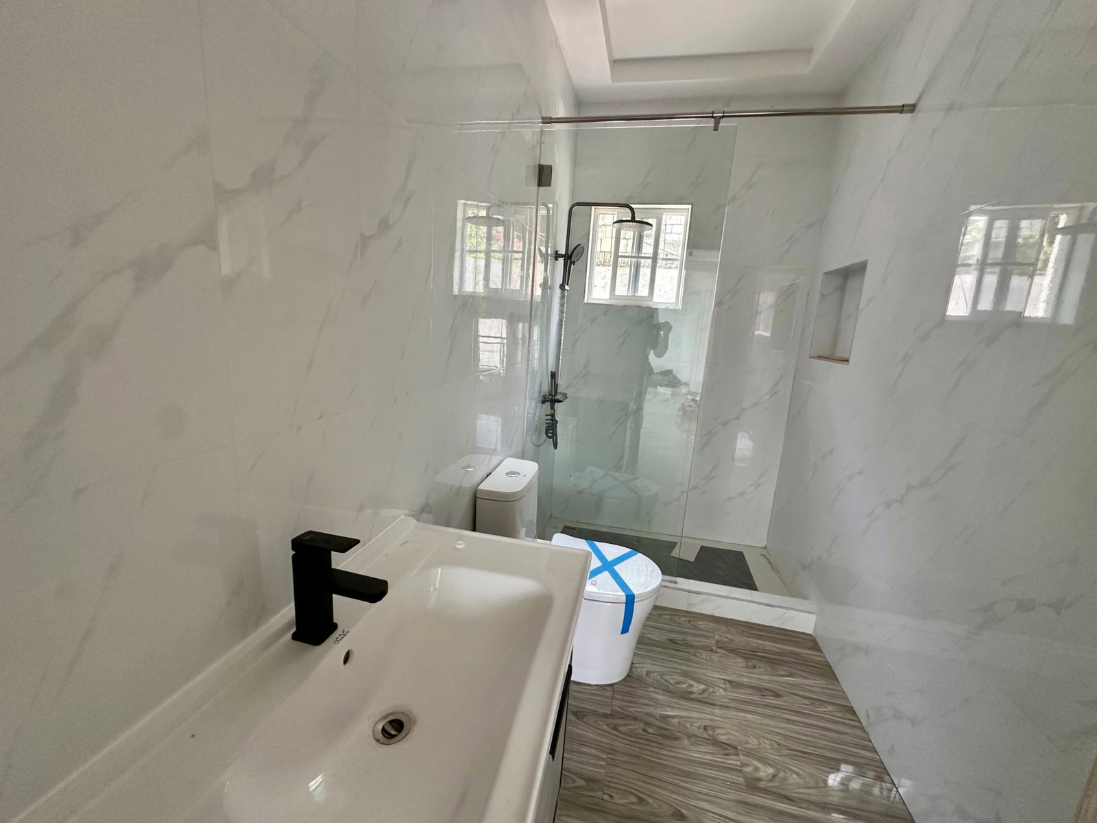 Fifteenth image of 15 Roehampton Drive in Kingston 19, St. Andrew, Jamaica - property is For Sale