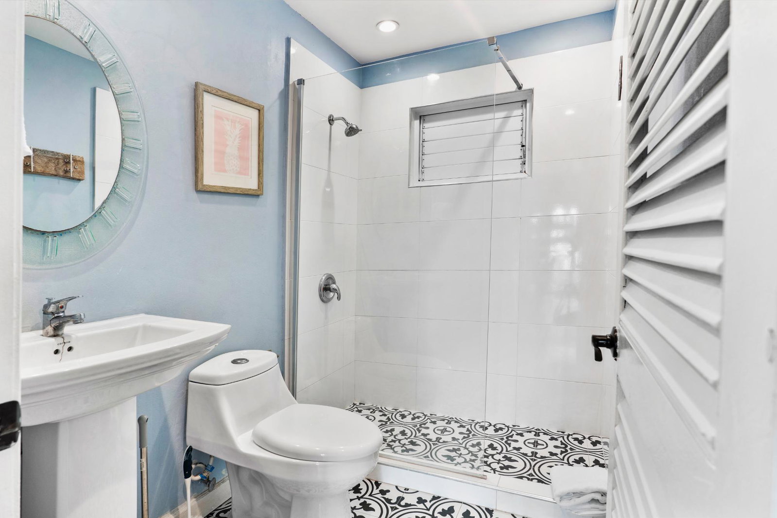 Tenth image of 15- Chrisanns Beach Resort in Tower Isle, St. Mary, Jamaica - property is For Sale